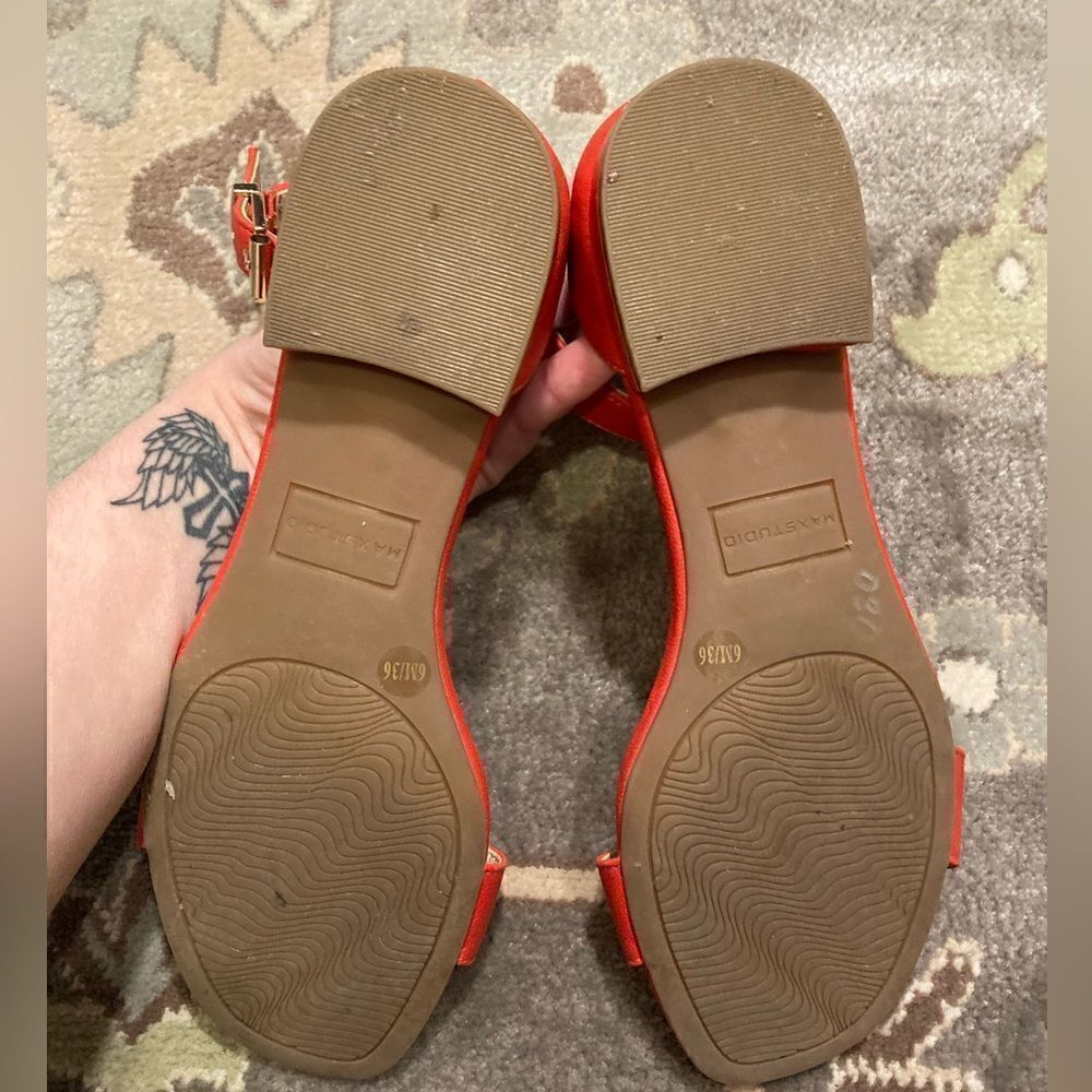 Red Max Studio Minimalist Sandal - Picture 7 of 11